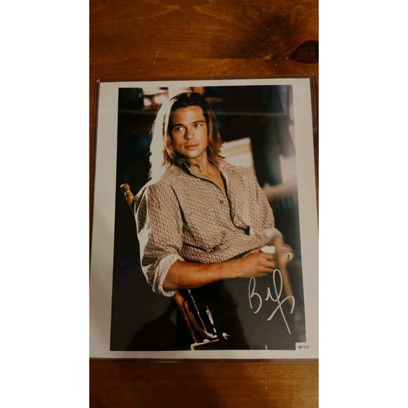 COA Autograph Brad Pitt 8X10 Photo Hand Signed Autographed Long Hair 2005 COA - Picture 2 of 4